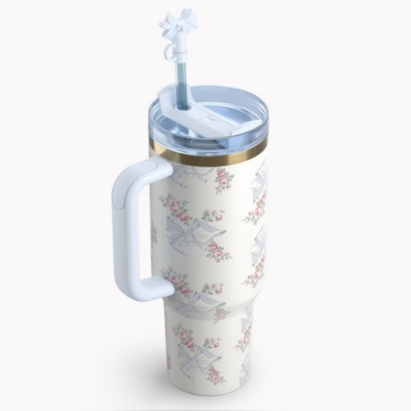 The Stanley X LoveShackFancy Holiday Quencher | 40 OZ - Rosa Beaux Blue - Picture 4 of 9